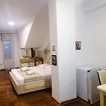 شقة Studenti Studio's تيرانا