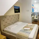 Studenti Studio's * تيرانا