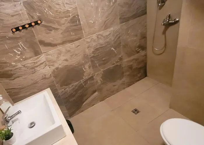 Studenti Studio's Apartment Tirana